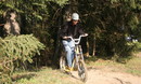 Atividade de trotinete todo-o-terreno com Clicktodo.com na Suíça. Aventura radical | 瑞士与Clicktodo.com的越野滑板车活动。极限探险