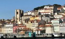 Traditional riverside village seen from the sailboat near Lisbon with Clicktodo.com | Village typique au bord du Tage aperçu